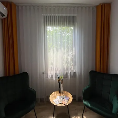 Gizell Apartment 2 Sibiu Esterno foto